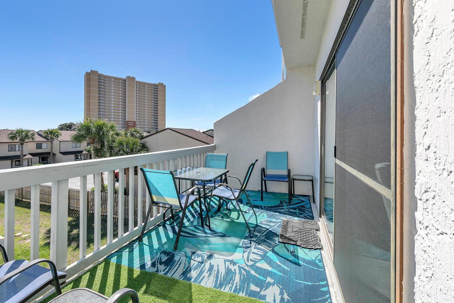Endless Summer F9 Apartment